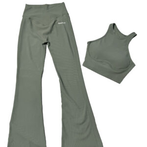 Conjunto deportivo Flare Pants