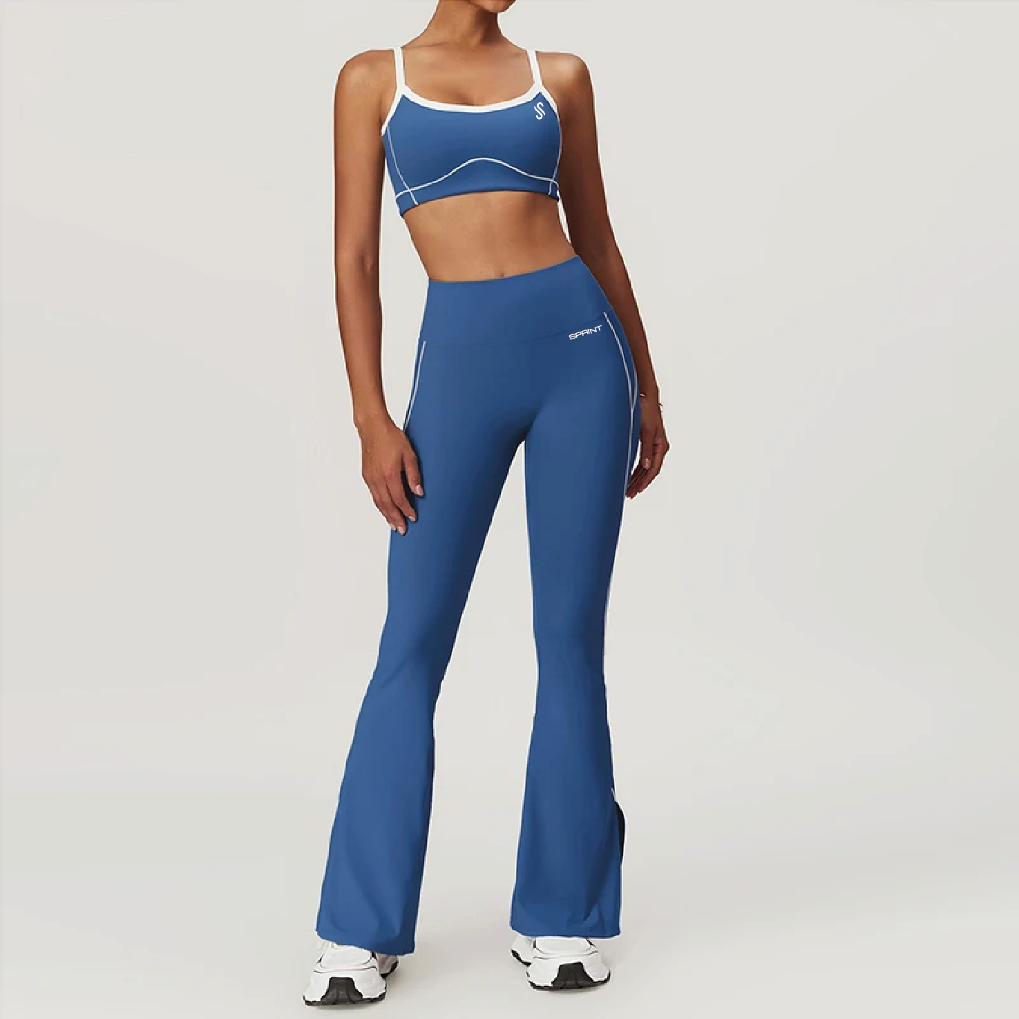 Conjunto deportivo flare pants